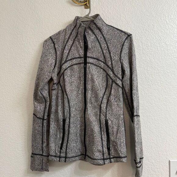 lululemon athletica Heathered Gray Jacket - Picture 2 of 4